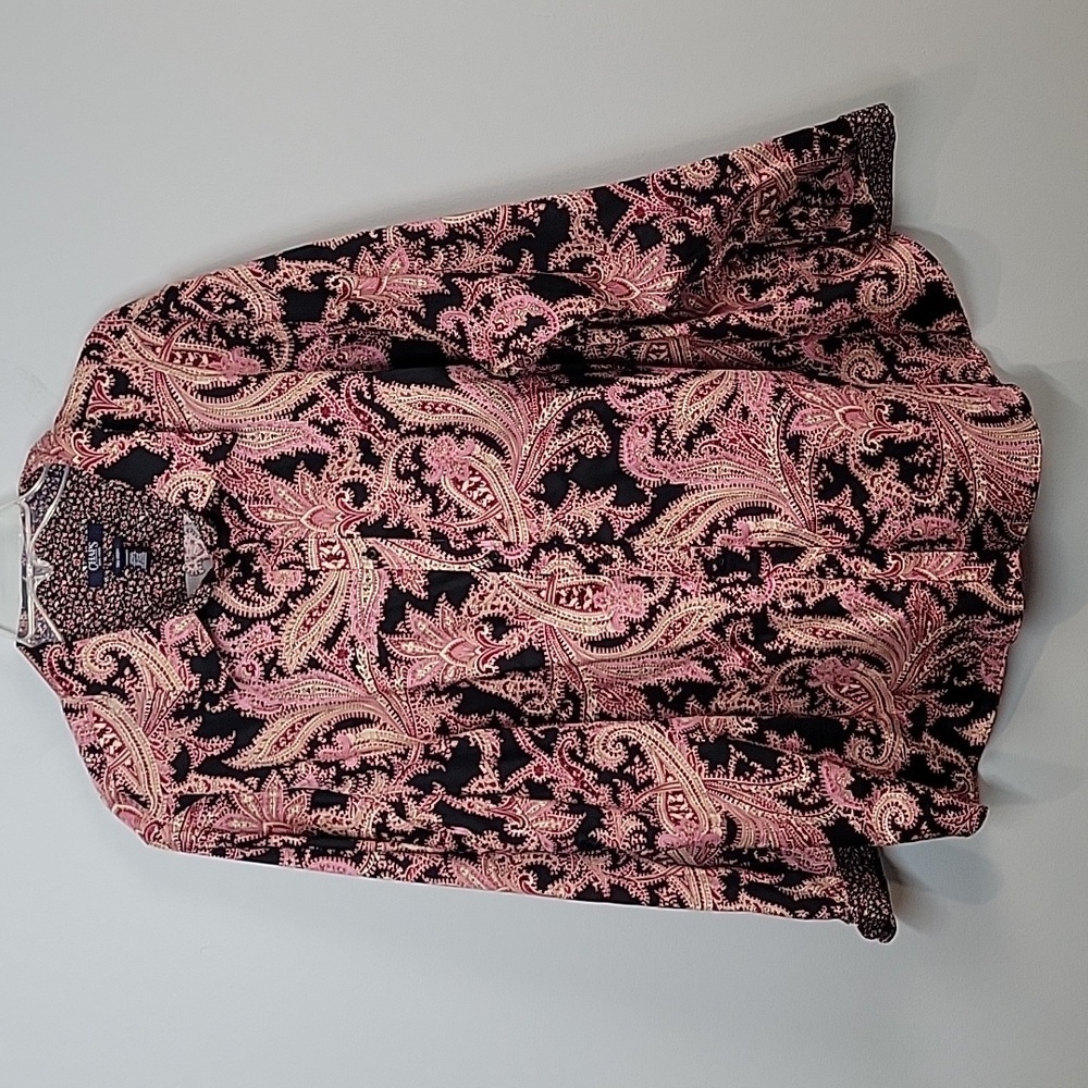 Chaps No Iron Flip Cuffs Button down pink paisley shirt